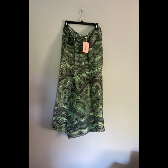 Nila Skirt Cover-Up in Saltation Basil Multi Cult Gaia - Picture 9 of 9